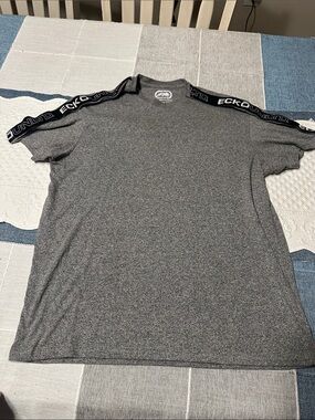 Ecko Unlimited Men's Heather Gray Short Sleeve Tee with Logo Shoulder Tape
